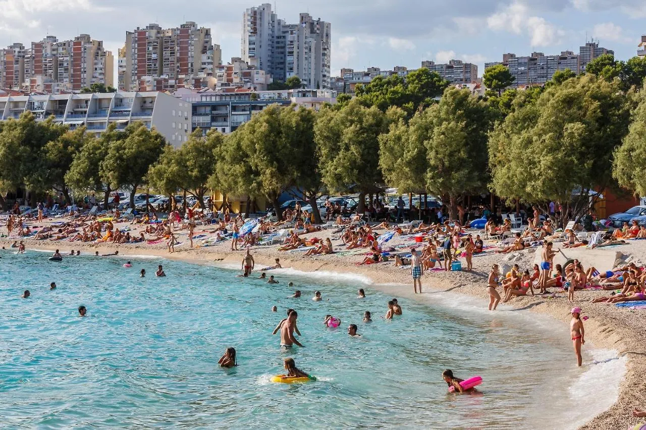 Apartments With Wifi Split - 18088 0*,  Κροατία